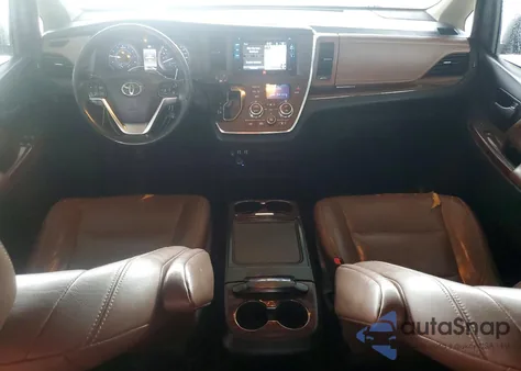 2015 Toyota Sienna Limited Premium 7-Passenger z USA, uszkodzony, nr VIN 5TDYK3DC7FS536422